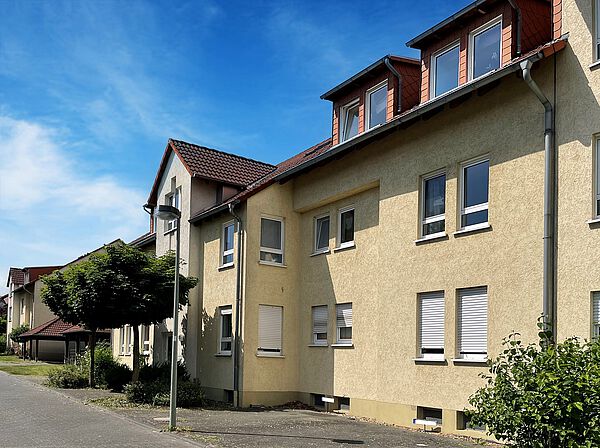 Domicil Real Estate AG erwirbt zwei Wohnobjekte in Paderborn auf das eigene Buch